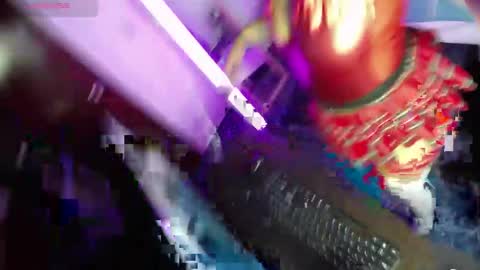 Caroliina online show from 7, 4, 2026