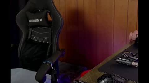 Dakota Dixxon online show from 20, 2, 2025