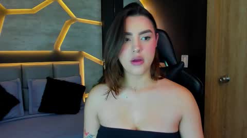 Snapshot of dakotarussell_ chatting on 2, 2, 2026 Dakota online show from 2, 2, 2026