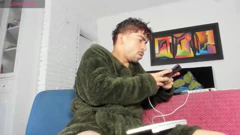     online show from 5, 10, 2025