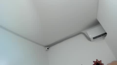 Snapshot of dalia_2 chatting on 24, 12, 2024 Ren online show from 24, 12, 2024