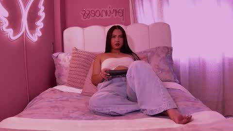 Snapshot of daliaa_b chatting on 27, 4, 2026 Dalia online show from 27, 4, 2026