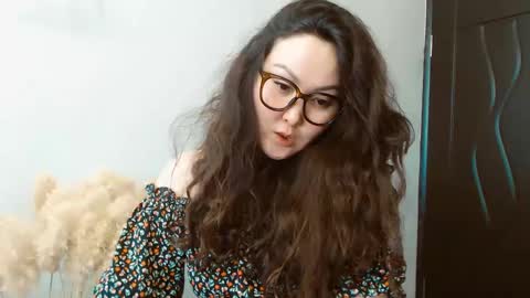 Snapshot of dalidayes chatting on 11, 1, 2025 Dali online show from 11, 1, 2025