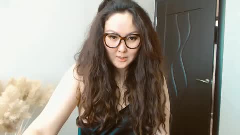 Snapshot of dalidayes chatting on 22, 2, 2025 Dali online show from 22, 2, 2025