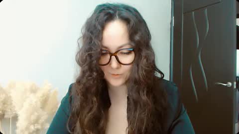 Snapshot of dalidayes chatting on 14, 9, 2025 Dali online show from 14, 9, 2025