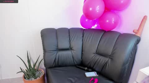 Snapshot of dalila__lu chatting on 21, 4, 2026 Dalila Lu online show from 21, 4, 2026