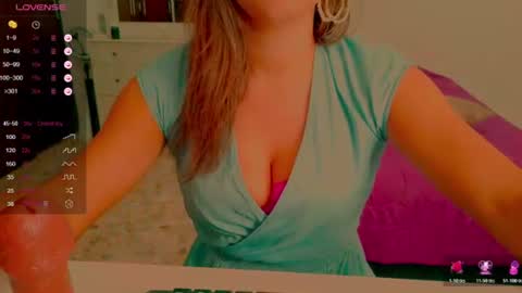 Snapshot of dalila_sexxx chatting on 15, 6, 2026 Dalila online show from 15, 6, 2026