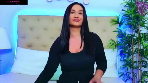Snapshot of daliyaa_ chatting on 2, 10, 2025 daliyaa_ online show from 2, 10, 2025