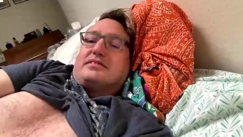 Snapshot of dallenmadrid chatting on 4, 5, 2026 Dallen Madrid online show from 4, 5, 2026