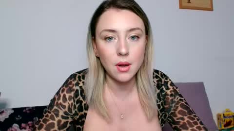 Snapshot of dalyana22 chatting on 6, 2, 2026 Maria online show from 6, 2, 2026