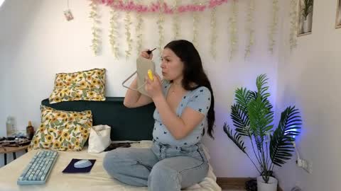 damedefeu online show from 8, 4, 2026