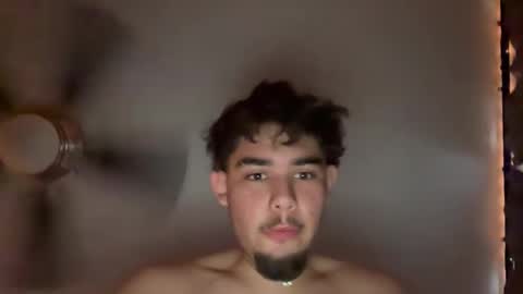 Snapshot of damiam_xj chatting on 16, 12, 2024 damiam xj online show from 16, 12, 2024