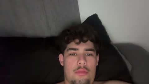 Snapshot of damiam_xj chatting on 7, 3, 2025 damiam xj online show from 7, 3, 2025