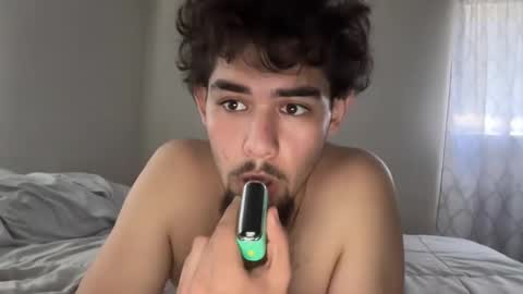 Snapshot of damiam_xj chatting on 27, 10, 2025 damiam xj online show from 27, 10, 2025