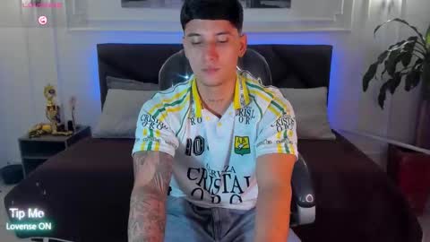 Snapshot of damian23_ chatting on 10, 3, 2026 DAMIAN online show from 10, 3, 2026