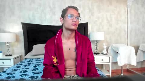 Snapshot of damian_garciaah chatting on 25, 4, 2026 Damian Garcia online show from 25, 4, 2026