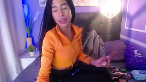 Snapshot of damian_n_lissa chatting on 16, 11, 2025 damian_n_lissa online show from 16, 11, 2025