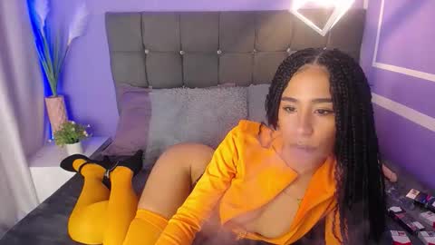 Snapshot of damian_n_lissa chatting on 18, 11, 2025 damian_n_lissa online show from 18, 11, 2025