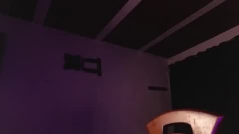 Snapshot of damian_n_lissa chatting on 15, 4, 2026 damian_n_lissa online show from 15, 4, 2026