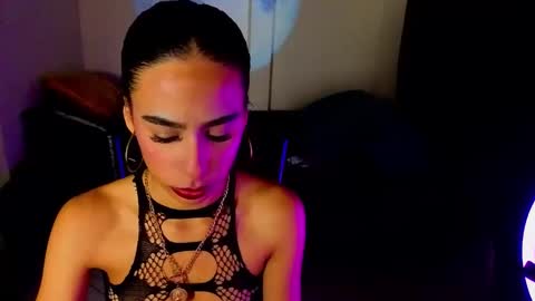 Snapshot of damian_n_lissa chatting on 2, 5, 2026 damian_n_lissa online show from 2, 5, 2026