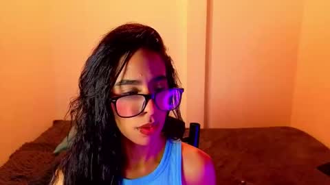Snapshot of damian_n_lissa chatting on 4, 5, 2026 damian_n_lissa online show from 4, 5, 2026