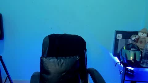 Snapshot of damian_torner chatting on 14, 4, 2026 Damian torner online show from 14, 4, 2026