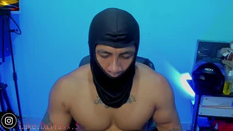 Snapshot of damian_torner chatting on 27, 4, 2026 Damian torner online show from 27, 4, 2026
