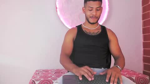 Snapshot of damiann_rees chatting on 8, 1, 2025 instagram damiannreed. online show from 8, 1, 2025