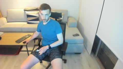 Snapshot of damiano007 chatting on 15, 2, 2025 CockandLoad online show from 15, 2, 2025