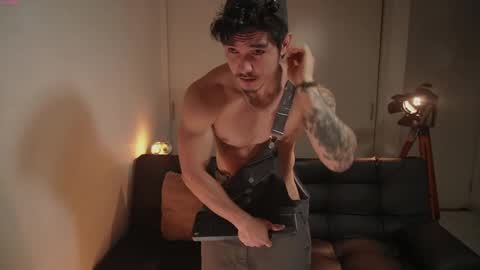 insta damn8   --------  online show from 26, 9, 2025