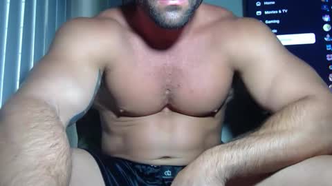Snapshot of damnimhandsome25 chatting on 27, 5, 2026 Clyde online show from 27, 5, 2026