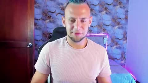 Snapshot of damon_baker0 chatting on 20, 5, 2026 Damon bakert online show from 20, 5, 2026