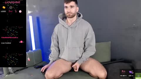 Snapshot of damonking01 chatting on 6, 3, 2025 Discount ONLYFANS - online show from 6, 3, 2025