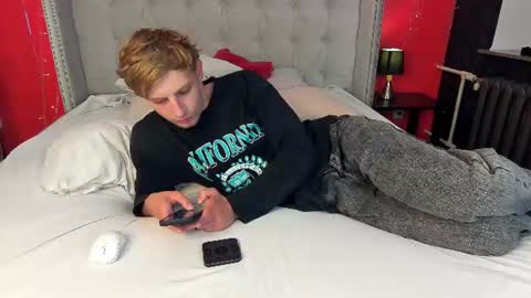Snapshot of damonlux chatting on 21, 6, 2026 Damon online show from 21, 6, 2026
