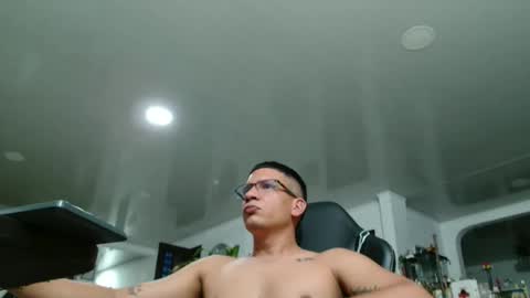 Snapshot of damyan_2003 chatting on 10, 3, 2026 damyan_2003 online show from 10, 3, 2026