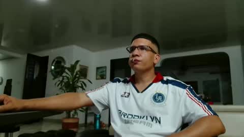 Snapshot of damyan_2003 chatting on 2, 4, 2026 damyan_2003 online show from 2, 4, 2026