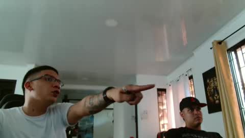 Snapshot of damyan_2003 chatting on 4, 4, 2026 damyan_2003 online show from 4, 4, 2026