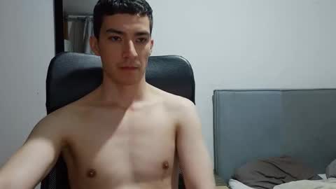 Snapshot of dan_hottest chatting on 23, 4, 2026 x x online show from 23, 4, 2026