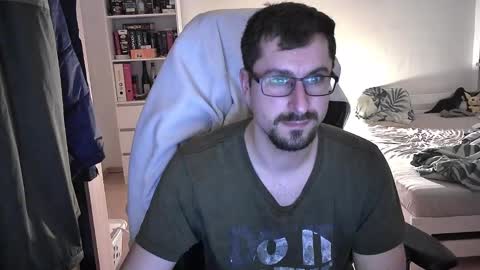 Snapshot of dan_the_man405 chatting on 19, 12, 2024 King Dan online show from 19, 12, 2024