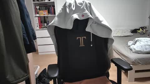 Snapshot of dan_the_man405 chatting on 30, 12, 2024 King Dan online show from 30, 12, 2024