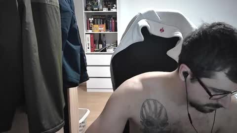 Snapshot of dan_the_man405 chatting on 7, 1, 2025 King Dan online show from 7, 1, 2025