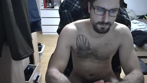 Snapshot of dan_the_man405 chatting on 17, 1, 2025 King Dan online show from 17, 1, 2025