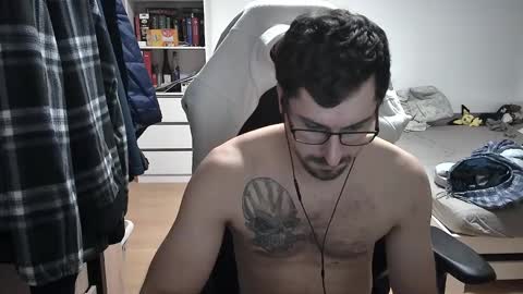 Snapshot of dan_the_man405 chatting on 27, 1, 2025 King Dan online show from 27, 1, 2025