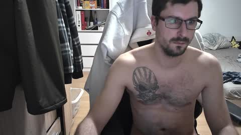 Snapshot of dan_the_man405 chatting on 30, 1, 2025 King Dan online show from 30, 1, 2025