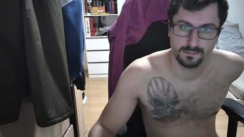 Snapshot of dan_the_man405 chatting on 7, 2, 2025 King Dan online show from 7, 2, 2025