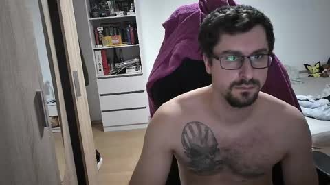 Snapshot of dan_the_man405 chatting on 12, 2, 2025 King Dan online show from 12, 2, 2025