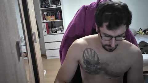 Snapshot of dan_the_man405 chatting on 13, 2, 2025 King Dan online show from 13, 2, 2025