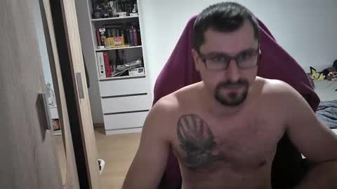 Snapshot of dan_the_man405 chatting on 18, 2, 2025 King Dan online show from 18, 2, 2025