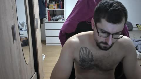 Snapshot of dan_the_man405 chatting on 4, 3, 2025 King Dan online show from 4, 3, 2025