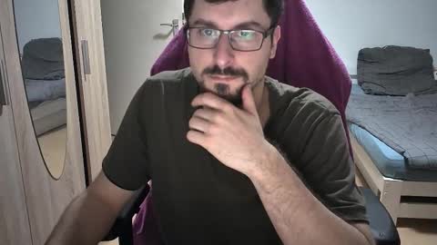 Snapshot of dan_the_man405 chatting on 9, 9, 2025 King Dan online show from 9, 9, 2025